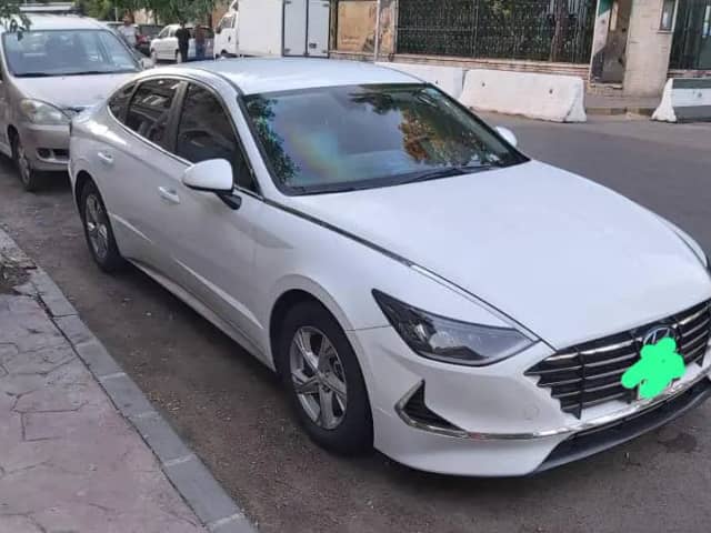 هيونداي سوناتا 2020 بحالة ممتازة وارد اميريكي خالية برا جوا ممتازة للسفر محرك دهب ٢٥٠٠