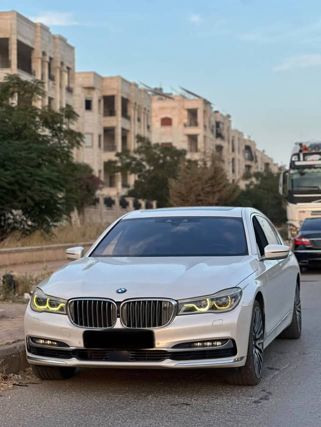 بي إم دبليو 750liموديل 2016 بحالة الفخامة المطلقة